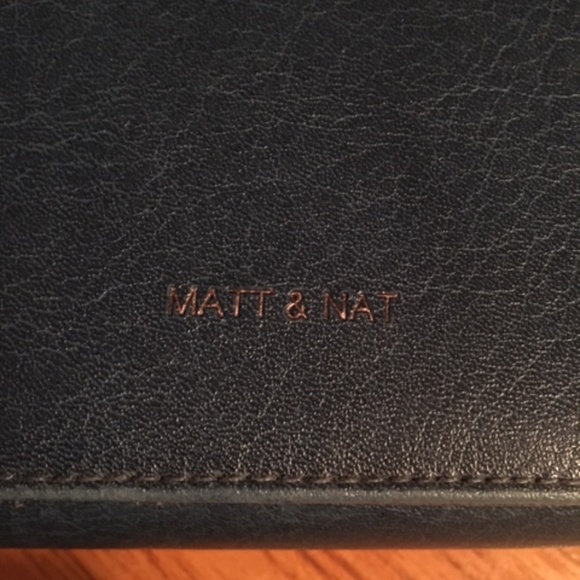 Perfect condition Matt & Nat vegan leather wallet - Picture 2 of 8